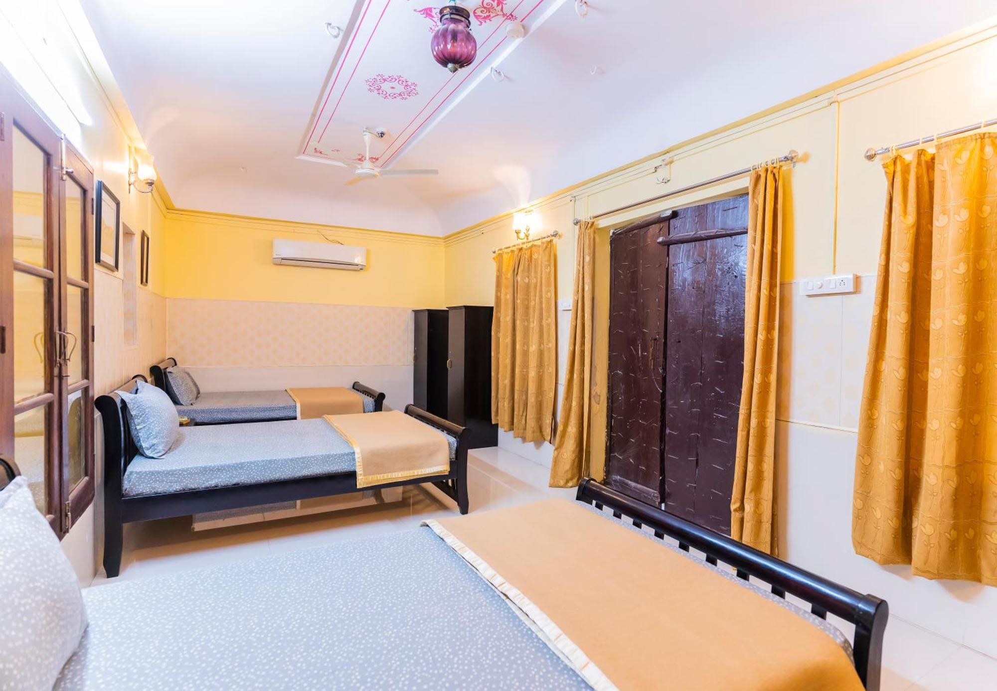 Kalyan Villa Homestay Udaipur Bagian luar foto