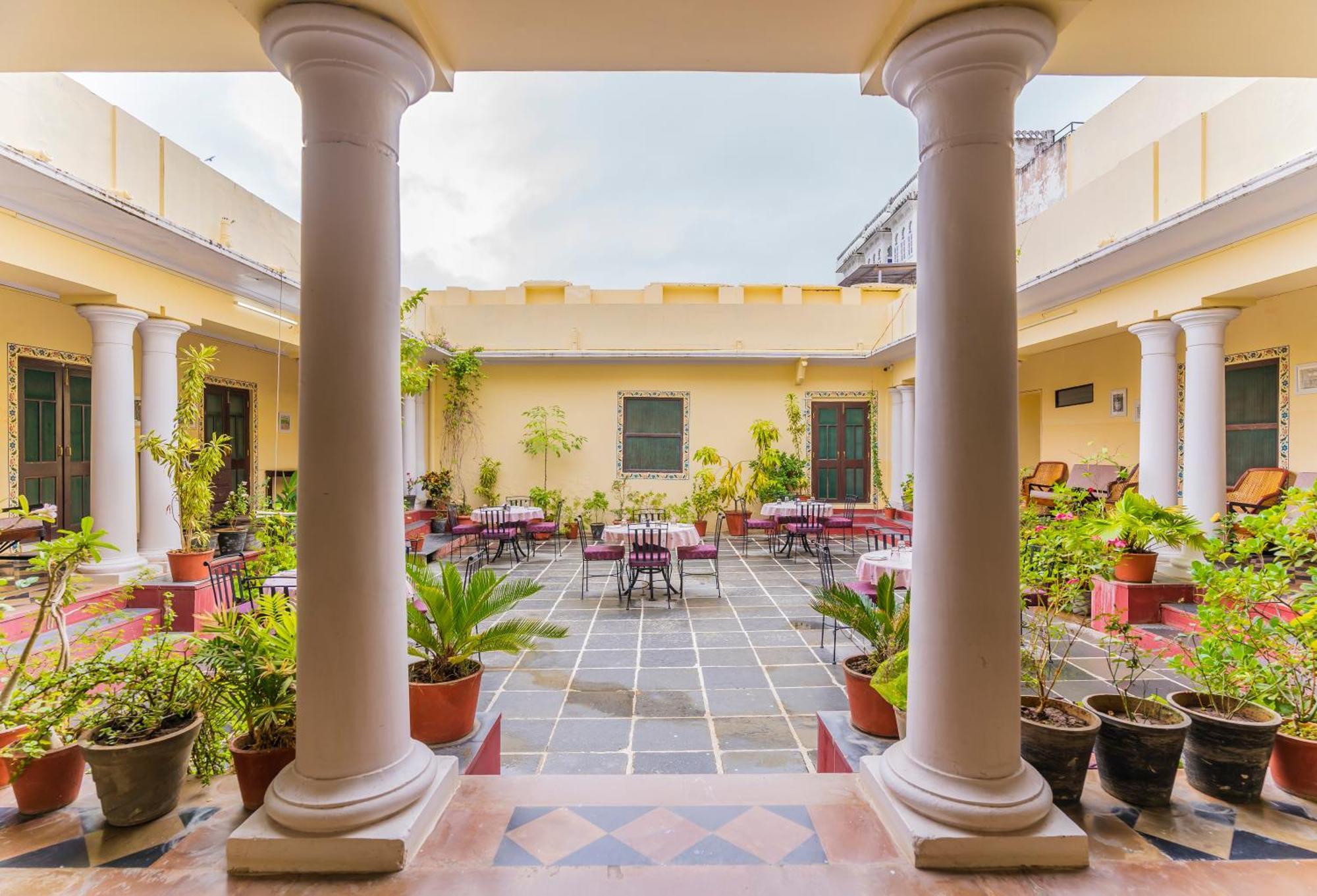 Kalyan Villa Homestay Udaipur Bagian luar foto